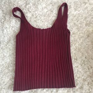 maroon crop top